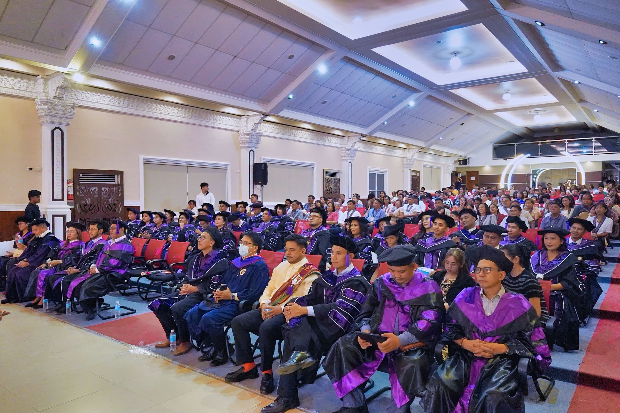24TH-GRAD-COL-PHOTOSET photo 90